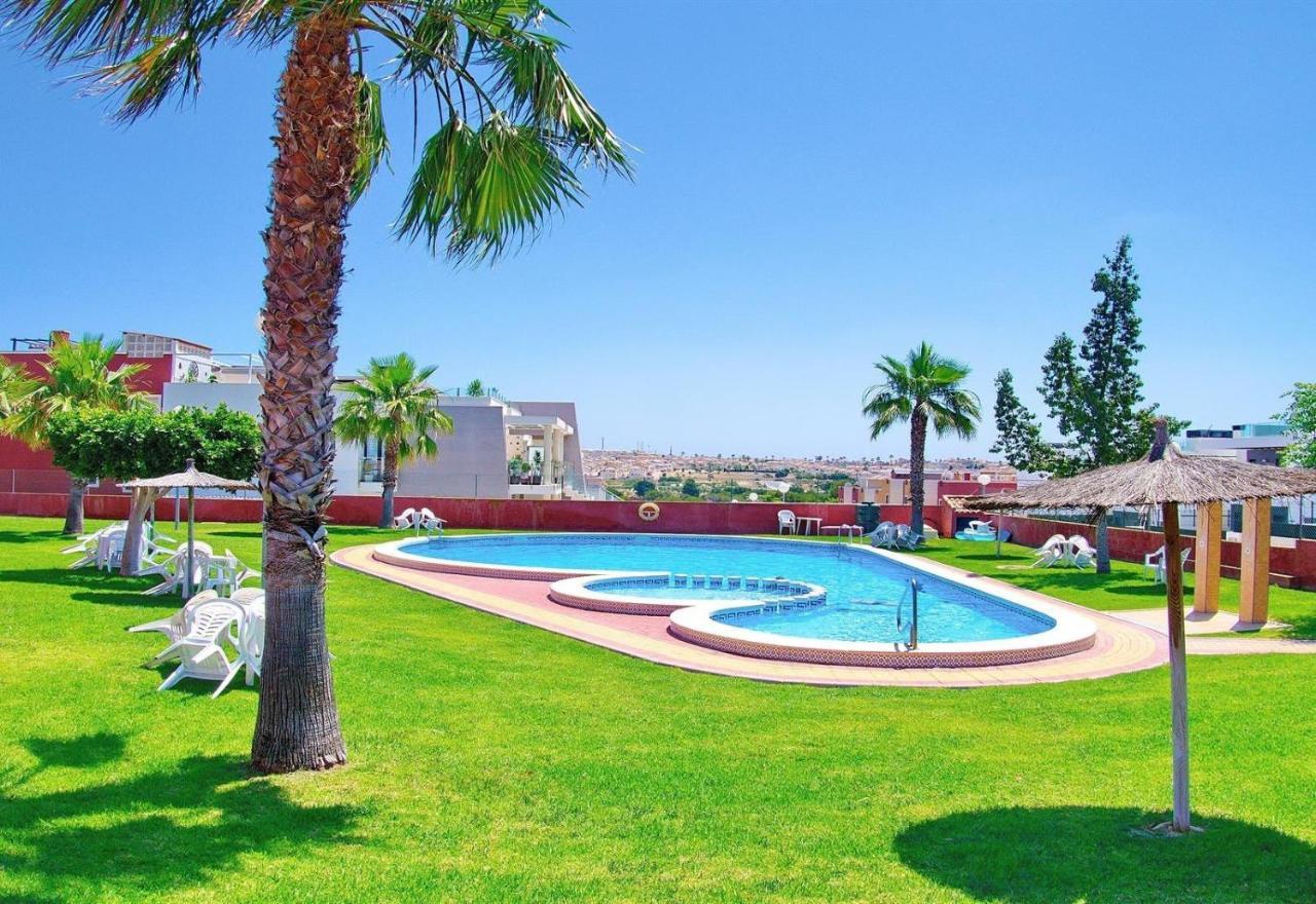 Apartment With Large Roof Solarium Dehesa de Campoamor  Екстериор снимка